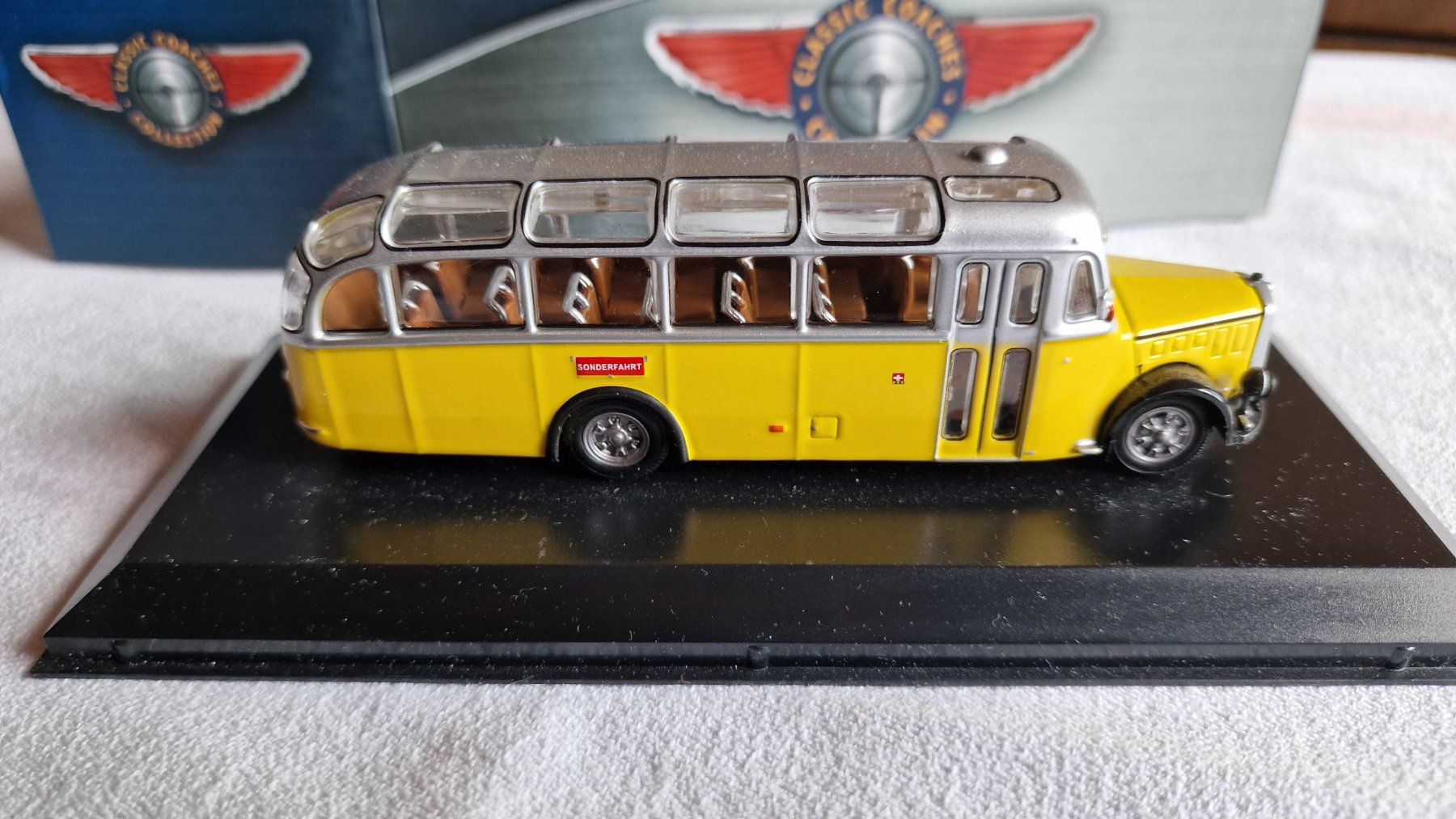 Saurer Modellini d'auto: Postauto Saurer L4C  -  Massstab 1:72 – Usato da Röthenbach i. E. venduto da Heureka5 2