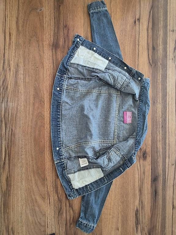 Giacche & Cappotti: Mädchen Jeansjacke – Usato da Koppigen venduto da abu_5syv 2