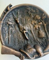 Aschenbecher Bronze Jagdmotiv mit Hirsch guter Zustand