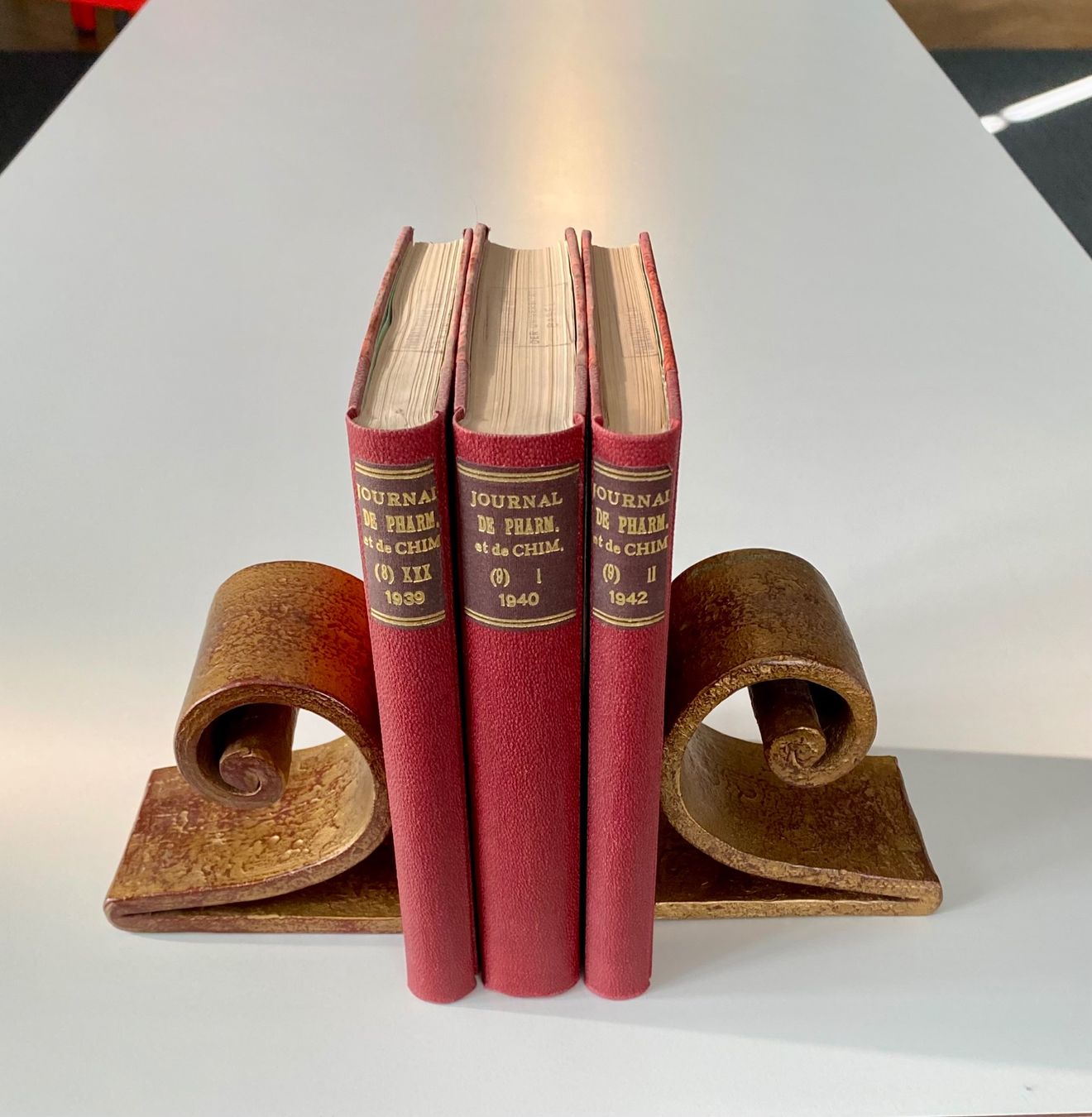 Sonstige Dekorationen & Accessoires: Antik Buchstützen Bronze – Gebraucht aus Basel von nostanz 7