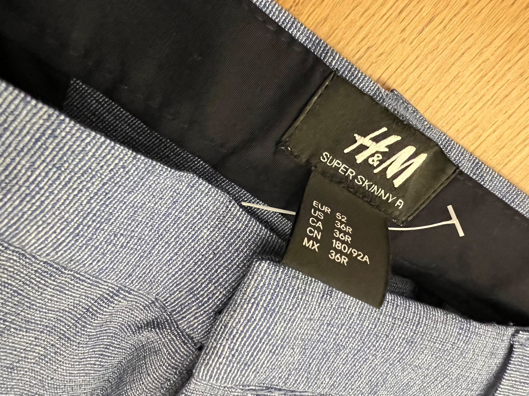 H&M Pantalons: Hellblaue Hose – Neuf (Voir description) à Altendorf par wqv_97 1