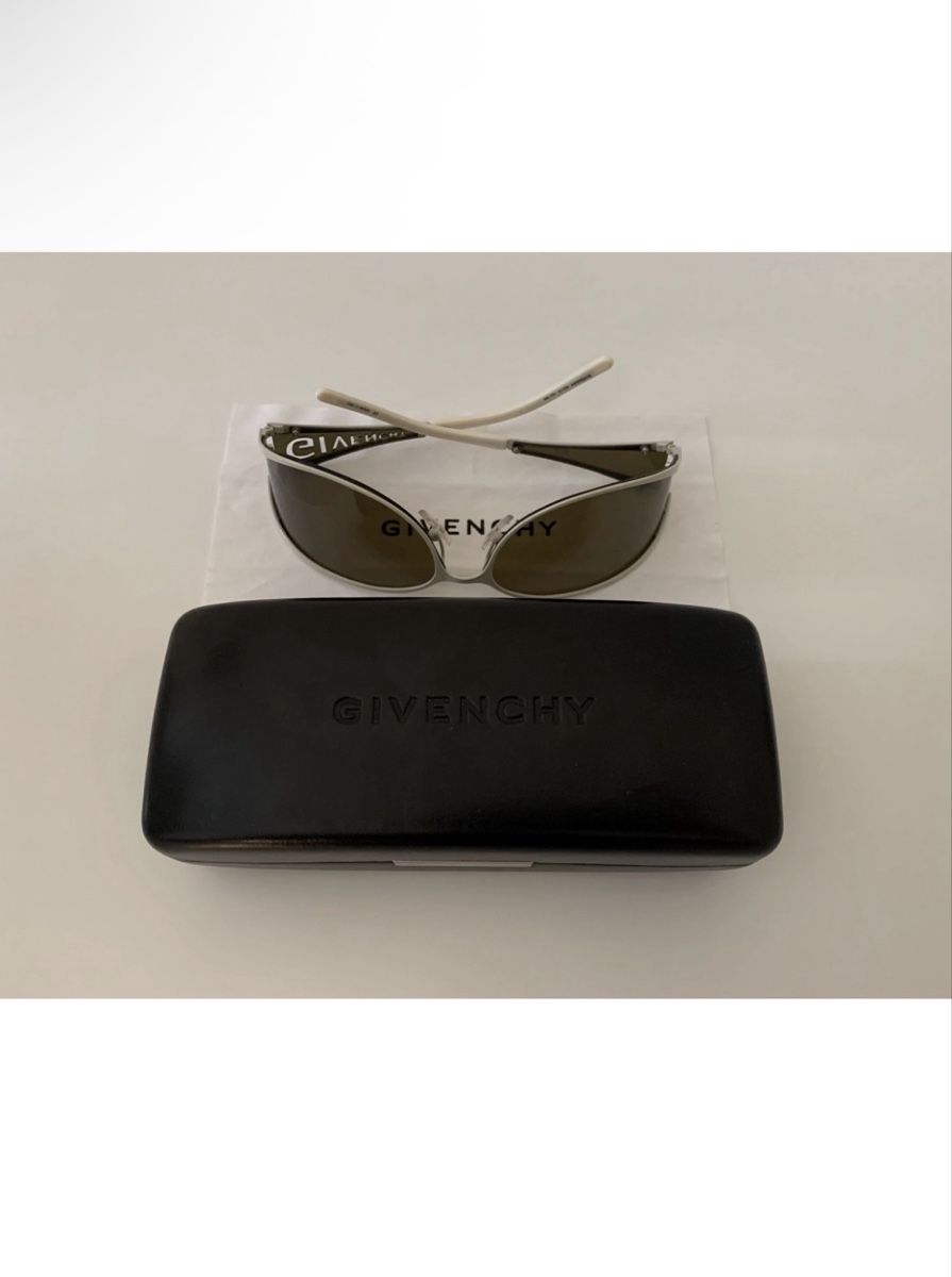 Givenchy Brillen & Gläser: Givenchy sunglasses unworn with case – Neu und originalverpackt aus Zürich von nat_7wll 1
