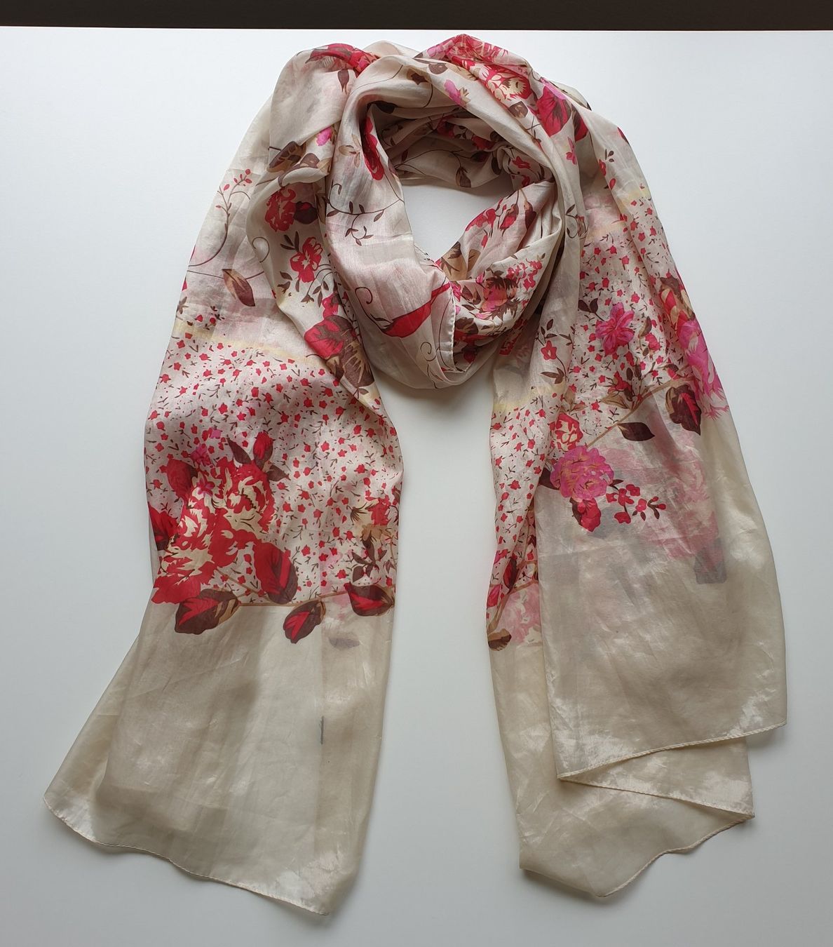 Foulard & Sciarpe: Schal aus Seiden-artigem Material – Usato da Effretikon venduto da Walwolke 1