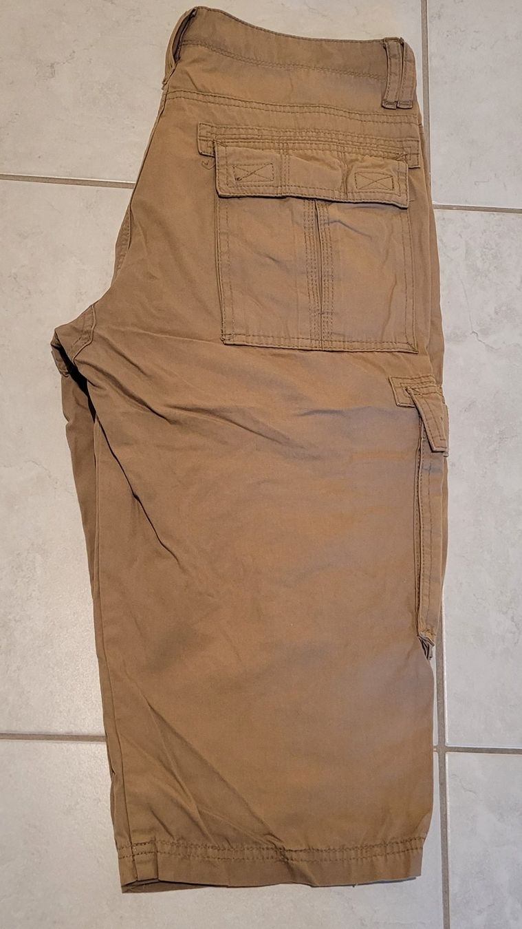 Pantaloni: Sommerhose, dreiviertel, Gr. 48, hellbraun – Usato da Männedorf venduto da Rsc60 3