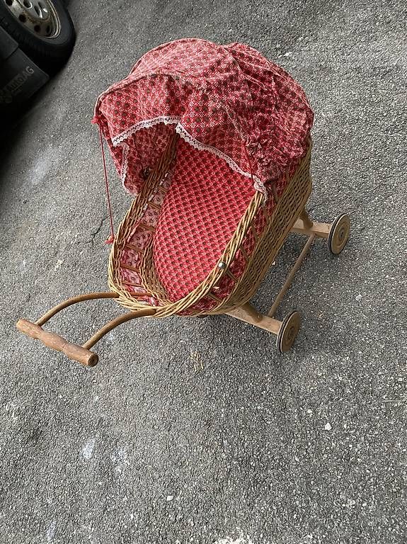 Carrozzine per bambole: Spiel Kinderwagen – Usato da Seewen SZ venduto da holx 1