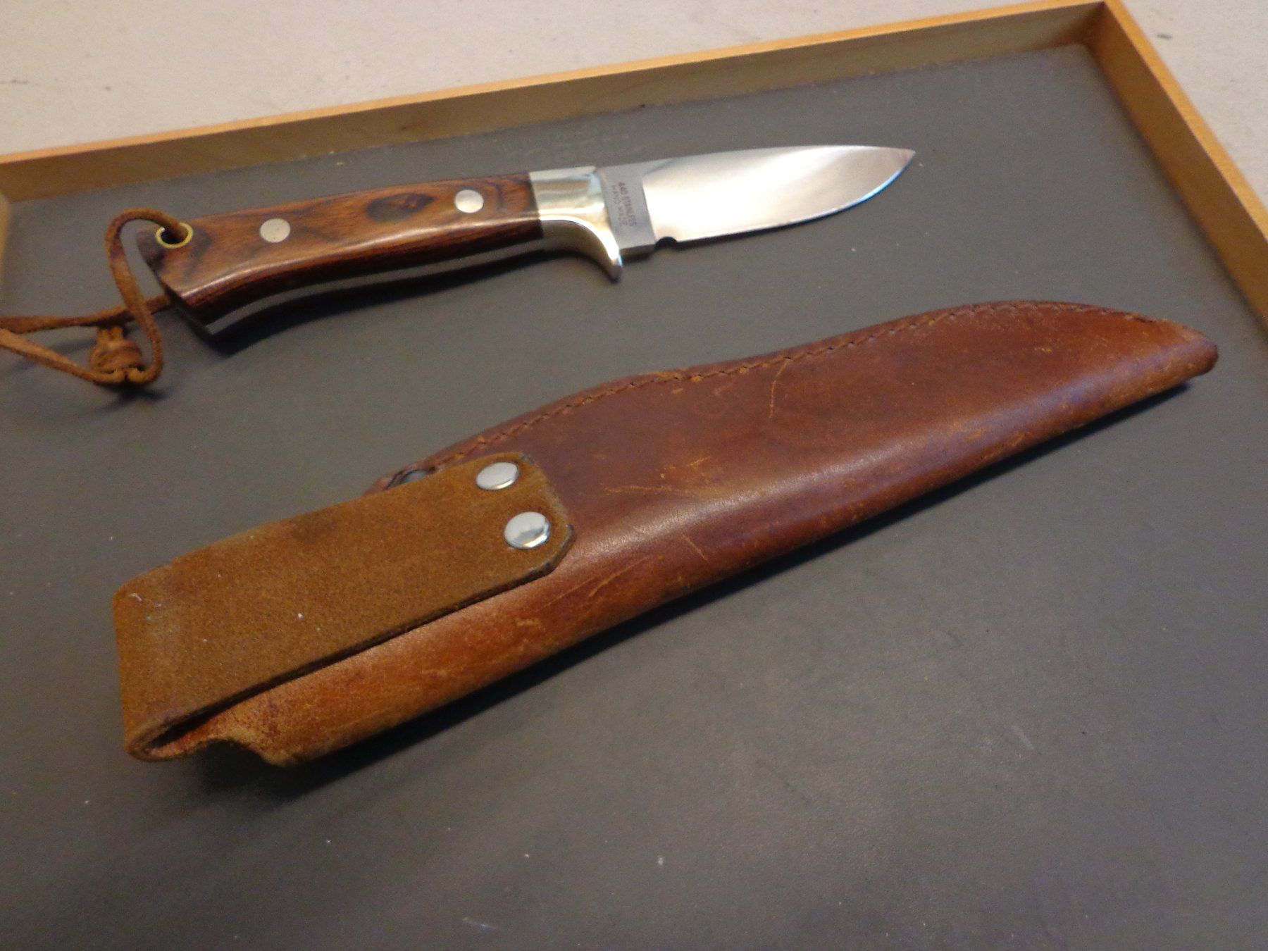 Zubehör: Winchester Messer mit echtleder Etui – Gebraucht aus Zofingen von schmidi67 5