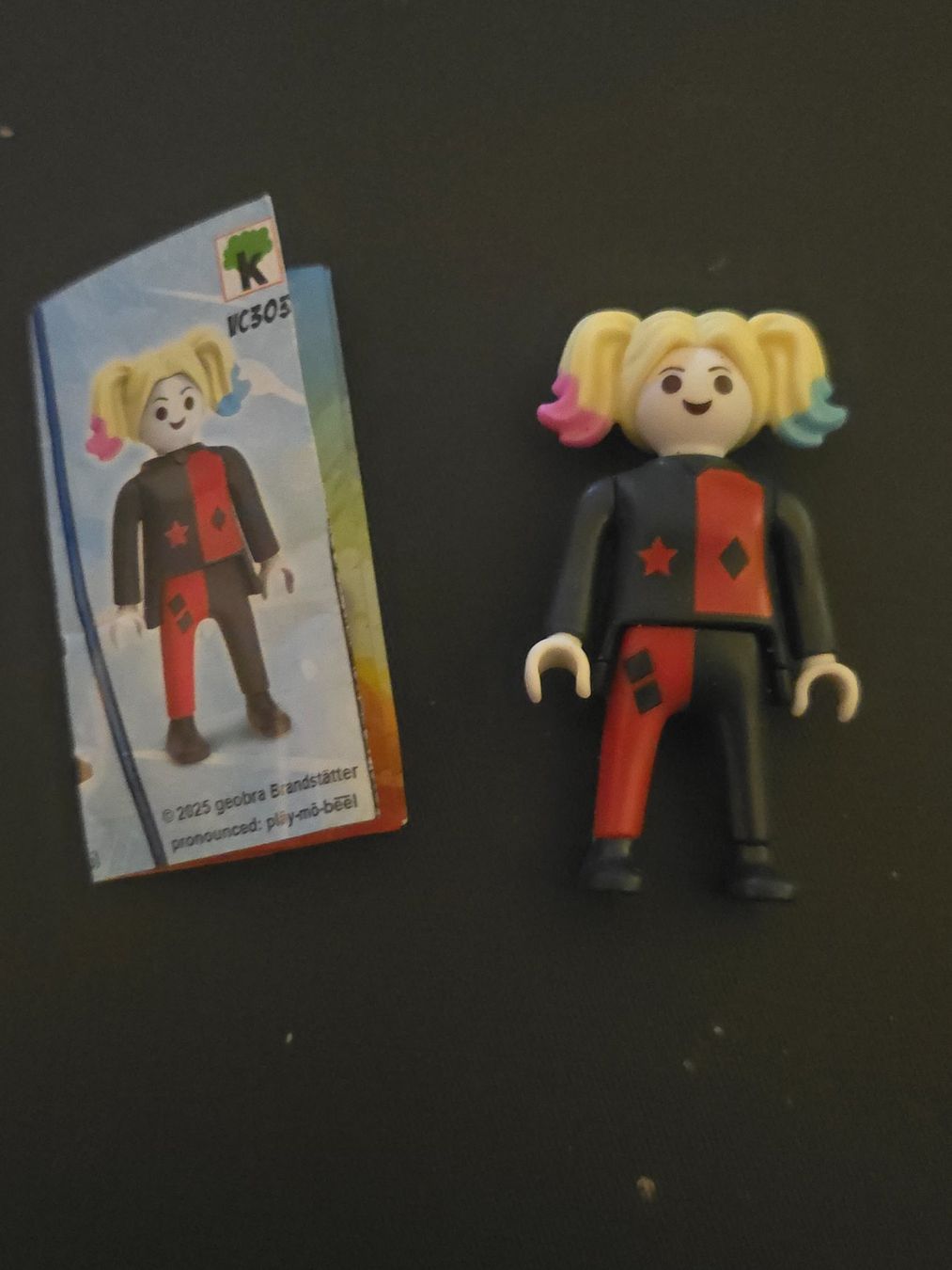 Playmobil Giocattoli: Ü EI. Playmobil DC Comics  Harley Quinn! – Nuovo (secondo la descrizione) da Untersiggenthal venduto da Ninja88 2