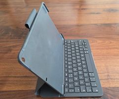 Logitech Slim Folio YR0077 - iPad Air 3. Gen (z.B. A2152)