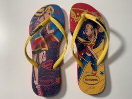 HAVAIANAS, WONDER- & SUPERWOMAN