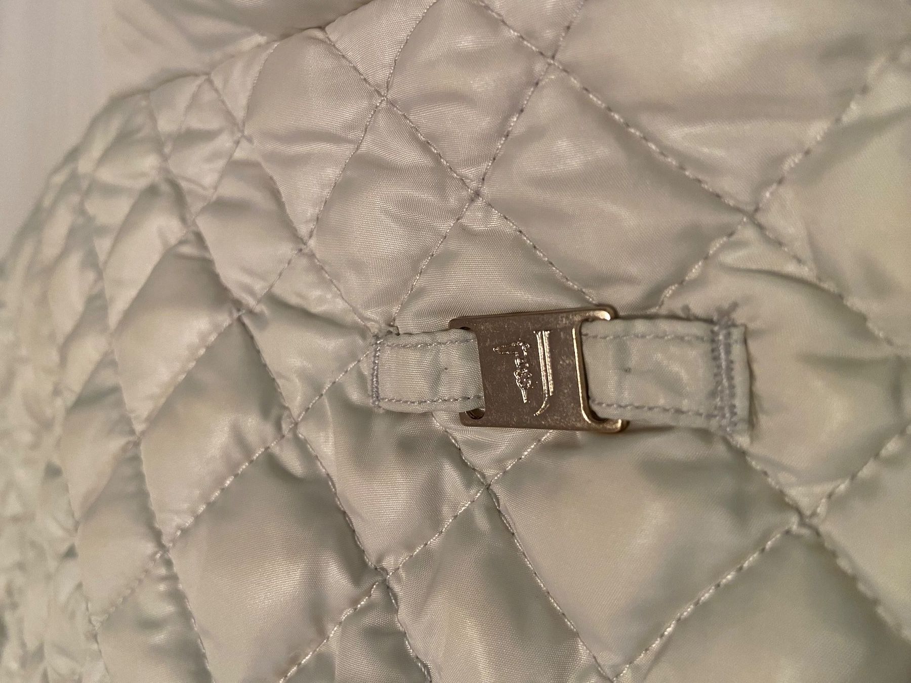 Trussardi Jacken: Trussardi Jeans Daunenjacke – Gebraucht aus Unterengstringen von bar_rh5f 4