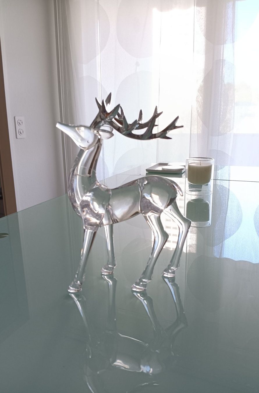 Figuren: Rentier / Hirsch Figur in Kristalloptik – Neu (gemäss Beschreibung) aus Aarau von Yeeaaah