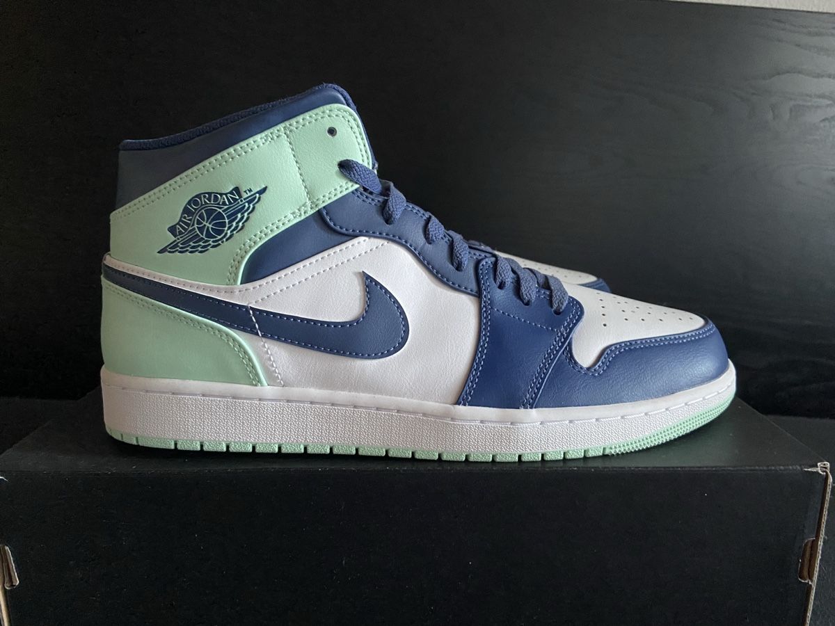 Jordan Scarpe da uomo: Air Jordan 1 Mid Mystic Navy/Mint – Nuovo (secondo la descrizione) da Balsthal venduto da Sven.sch
