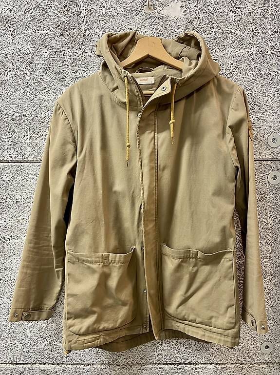 Giacche: Jacke Ontour Beige / Sand, Grösse S – Usato da Frauenfeld venduto da Mighty_Ponglor 1