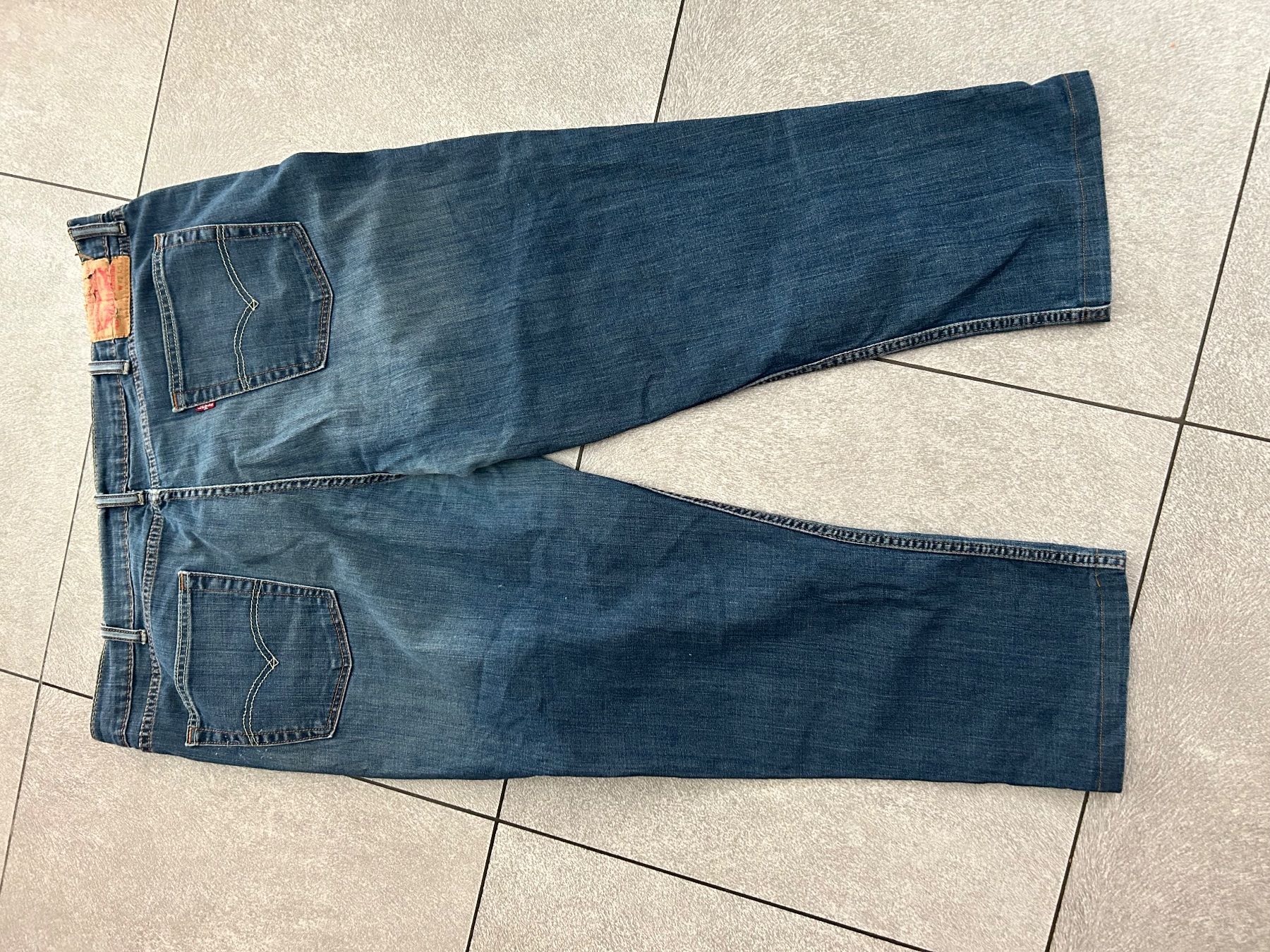 Levi's Jeans: Jeans LEVI' S , Gr. 42 – Usato da Arbedo venduto da nadia1973 1