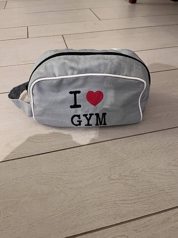 Protezioni & Imbottiture: Pelli / Protezioni mani ginnastica Carlasport – Usato da Giubiasco venduto da mel_hx95 3