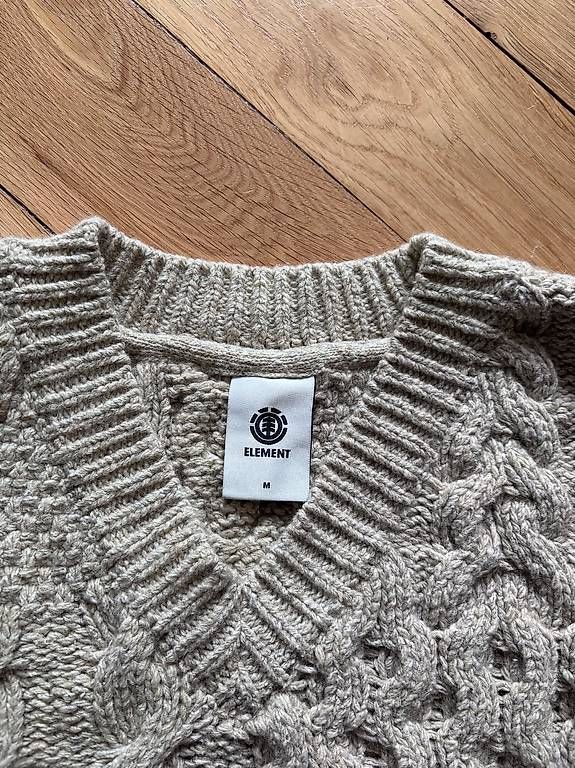 Pullover & Sweatshirts: Pullunder von Element in Grösse M – Gebraucht aus Bern von viddra 1