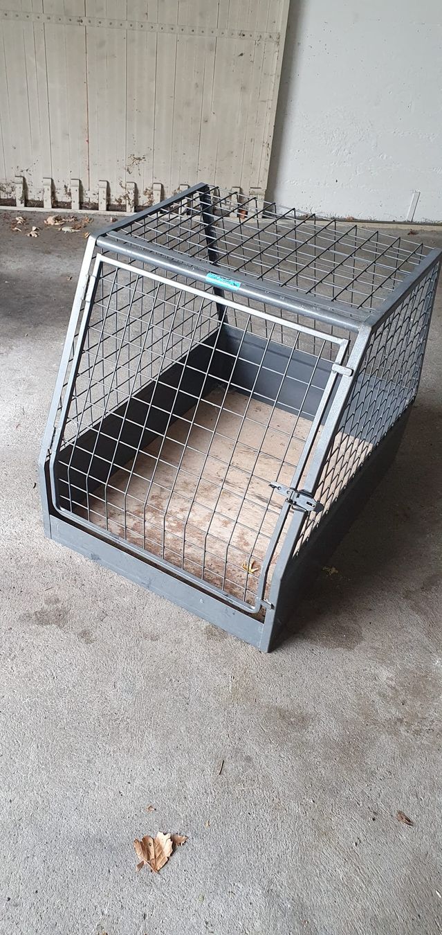 Gabbie, trasporto & Sicurezza: hundebox – Usato da Mels venduto da Kayn11