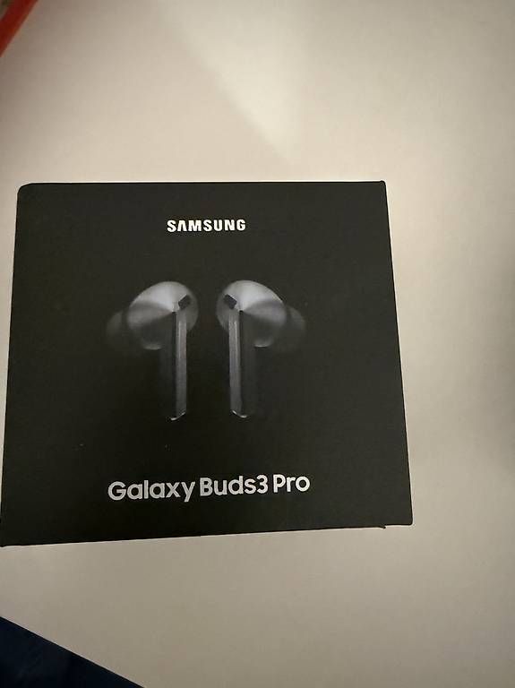Cuffie: Galaxy buds 3pro  – Usato da Riehen venduto da IvoC02