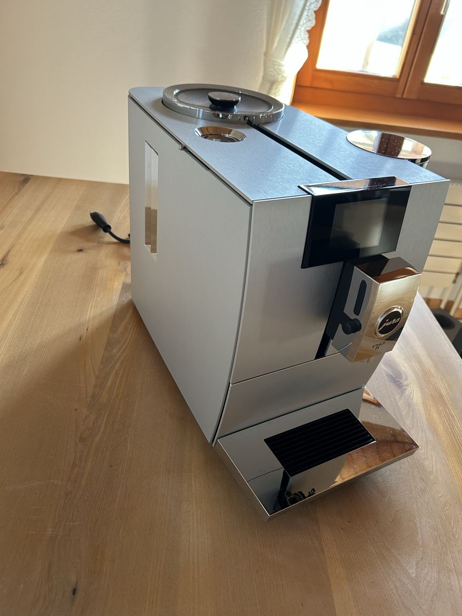 Machines à café & Machines à expresso: Jura ENA8 Massive Aluminium – D'occasion à Seedorf BE par willitouch 3