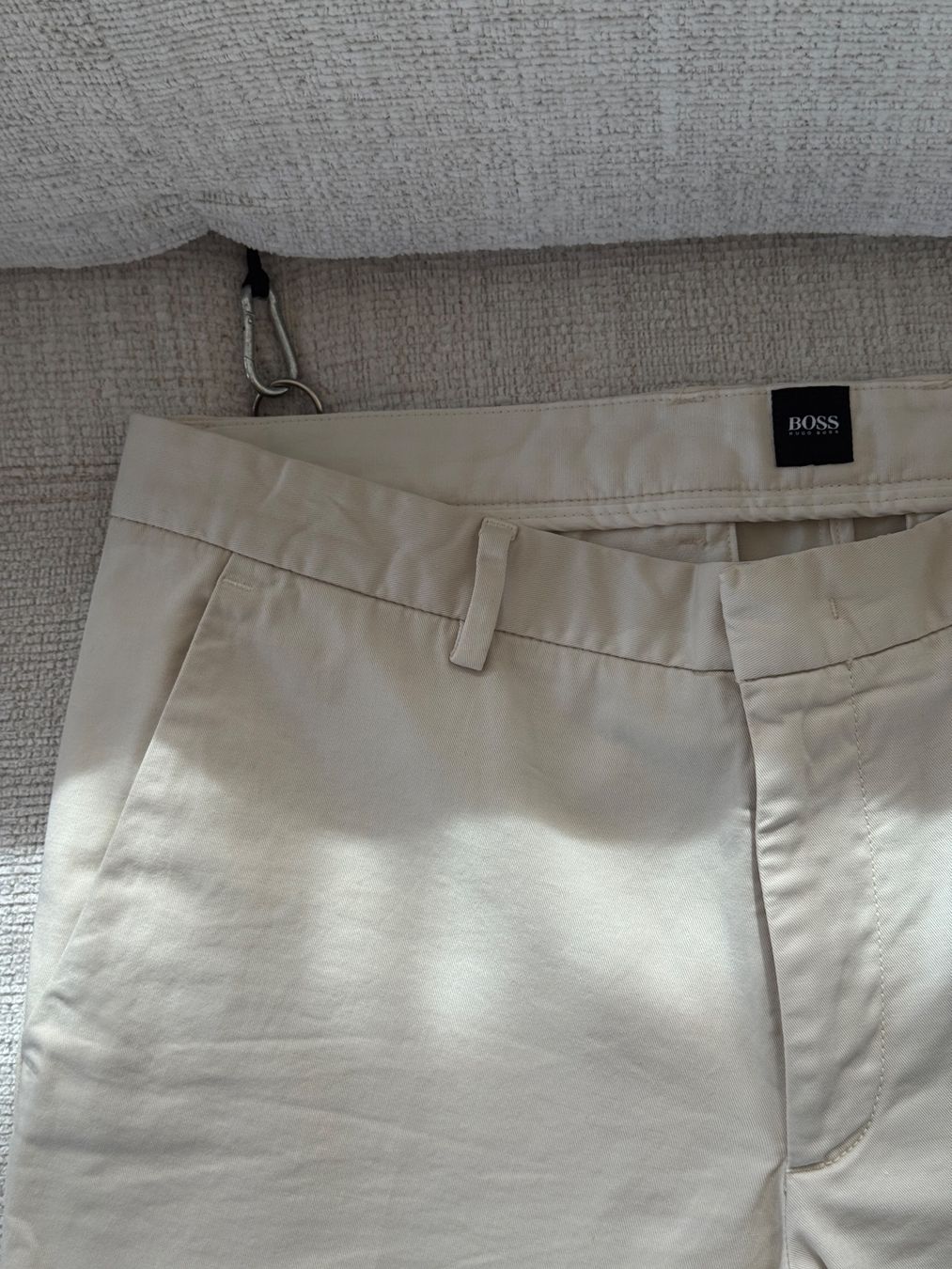 Hugo Boss Pantaloni: Hugo Boss | Chinos – Nuovo (secondo la descrizione) da Horgen venduto da onur_5 4