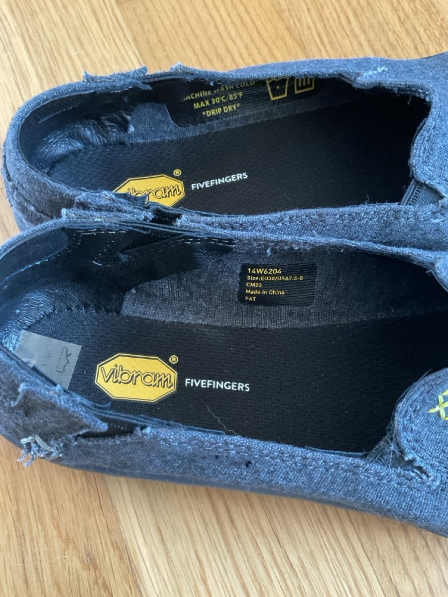 Vibram Scarpe da donna: Vibram FiveFingers Schuhe Grösse EU 38  – Nuovo (secondo la descrizione) da Muri b. Bern venduto da Mevan 2