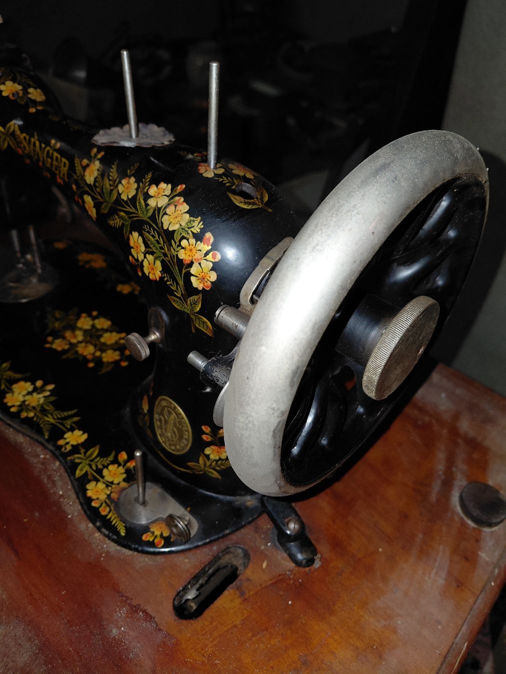 Singer Macchine da cucire: Ancienne machine à coudre Singer – Usato da Meyrin venduto da sophie29 2