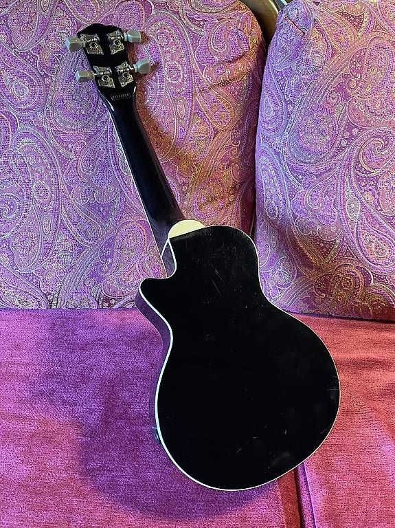 Strumenti musicali: UKULELE Sopran mit Tonabnehmer – Usato da Wattenwil venduto da Palmeli 1