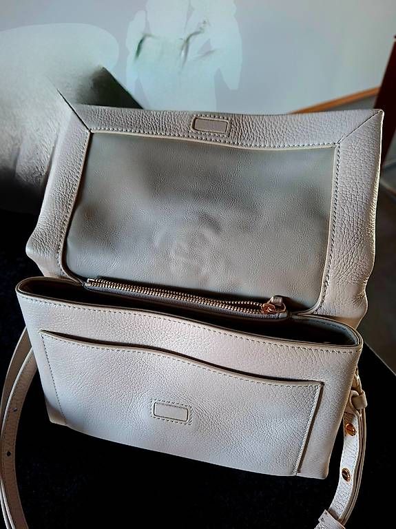 Borse da donna: Handtasche Marke Coccinelle – Usato da Birsfelden venduto da manu4054 2