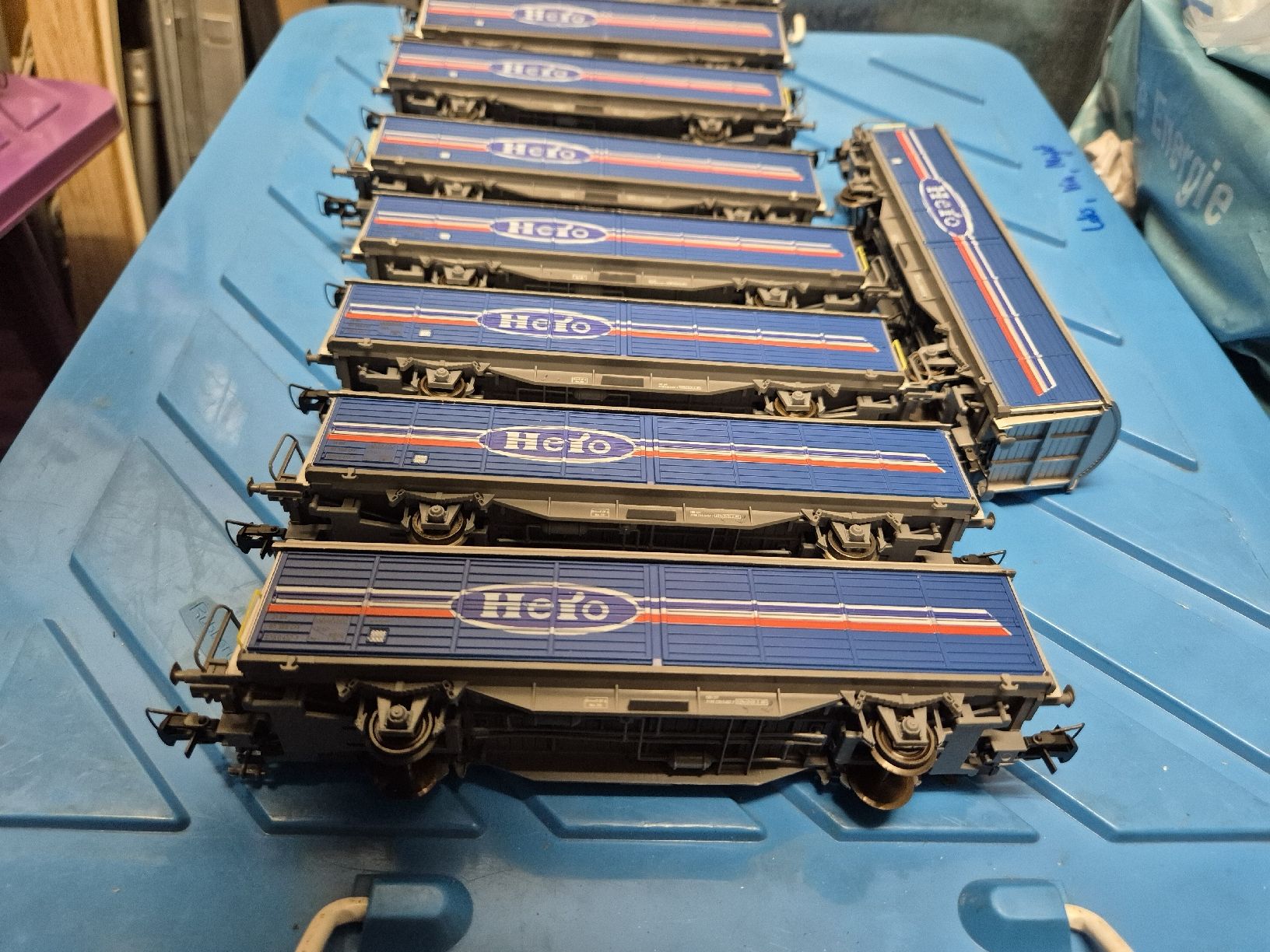 Roco Modellini di ferrovie: Roco 9 Stk. Güterwagen "Hero" – Usato da Morschach venduto da Chris_Walchwil 4