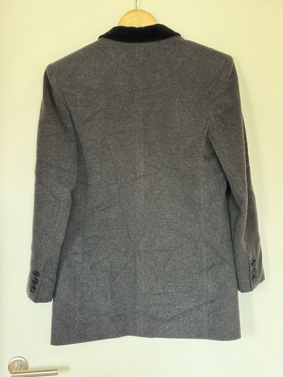 Jacken: Stylish Wool Blend Blazer Size 36-38 – Gebraucht aus Turbenthal von elizameise 1