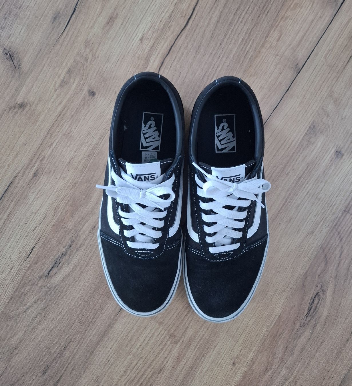 Vans Herrenschuhe: Vans Old Skool Gr. 43 / US 9.5 – Gebraucht aus Ammerswil AG von Treemountain 1
