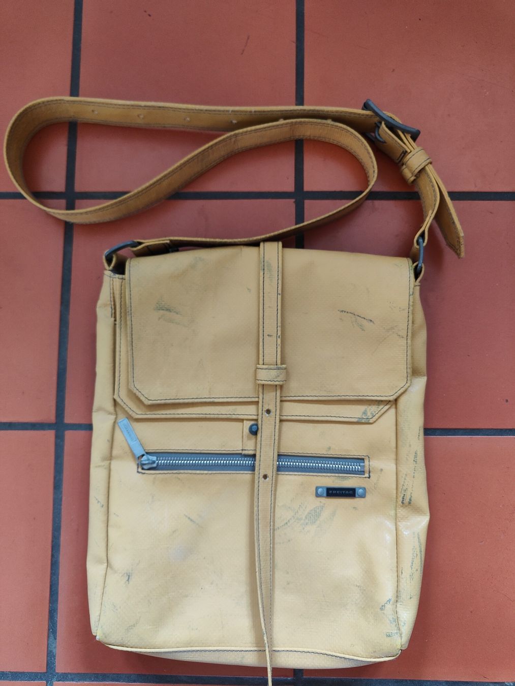 Freitag Taschen: Freitagtasche Hermitz R517 – Gebraucht aus Winterthur von 1rainbow54