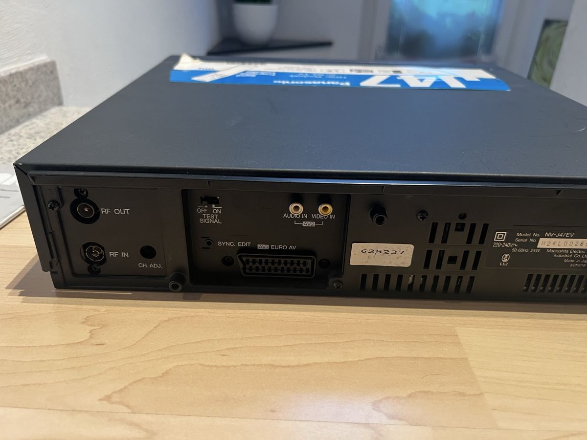 Panasonic Enregistreurs: Panasonic NV-J47 VHS-Videorecorder – Défectueux à Schongau par Retro_Shop 5