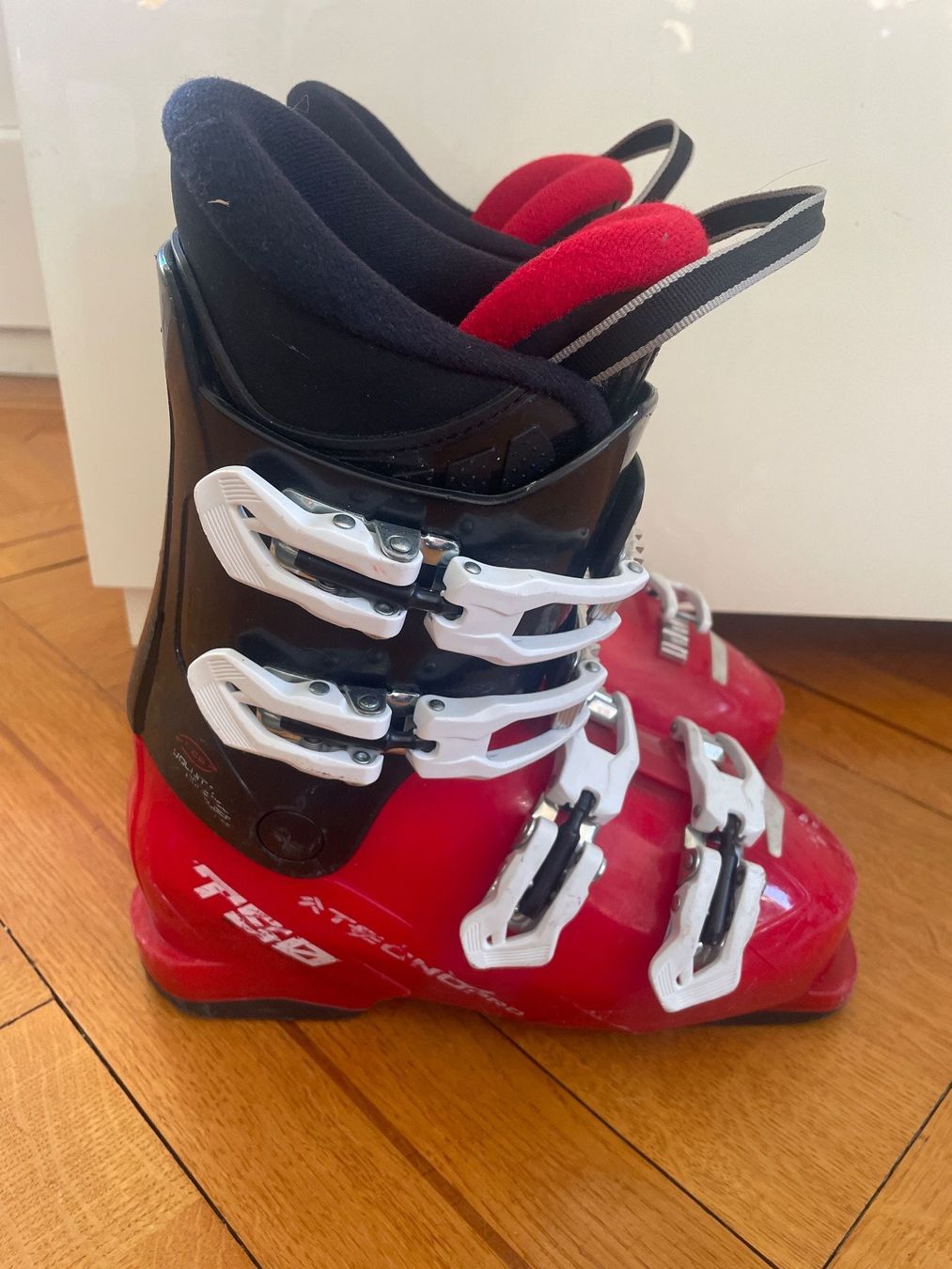 Scarpe per ragazzi: Skischuhe Junior Gr. 36 – Usato da Genève venduto da Livsonman 1