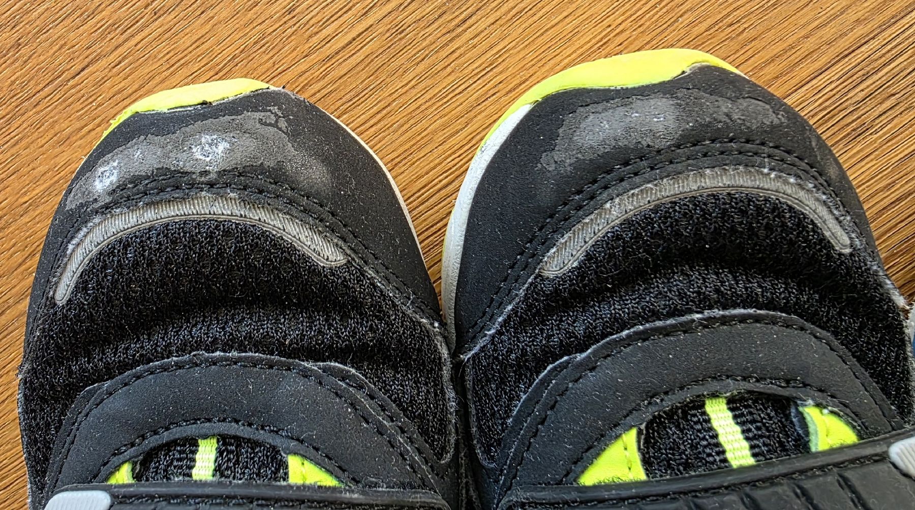 Fila Scarpe per ragazzi: Fila Kinderschuhe Gr. 29 – Usato da Zell LU venduto da claro62 4