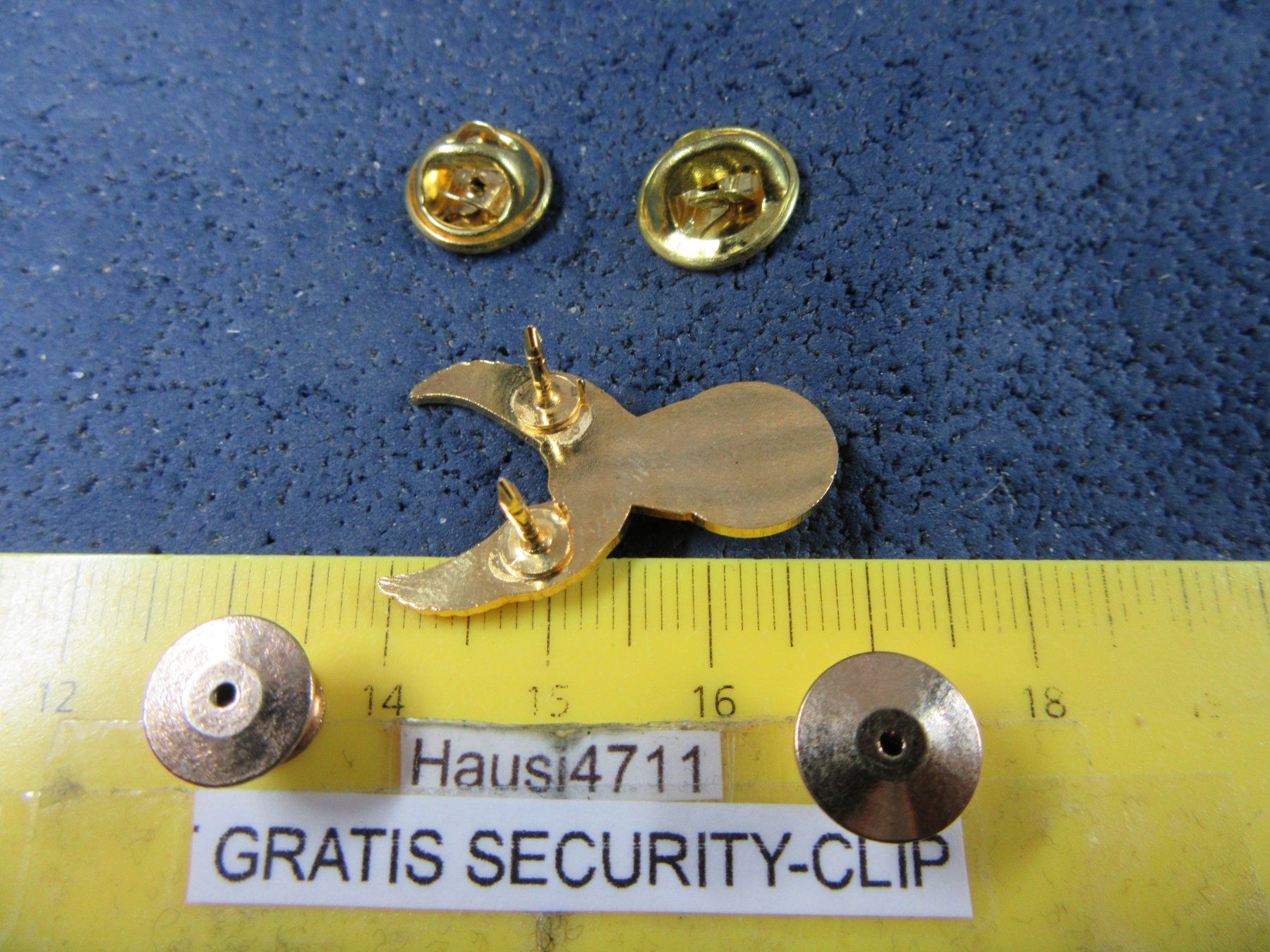 Placchette & Badge: SUZUKI MOTORRAD LOGO PIN EAGLE GOLDIG MIT SECURITY-CLIP – Usato da Ettingen venduto da Hausi4711 2