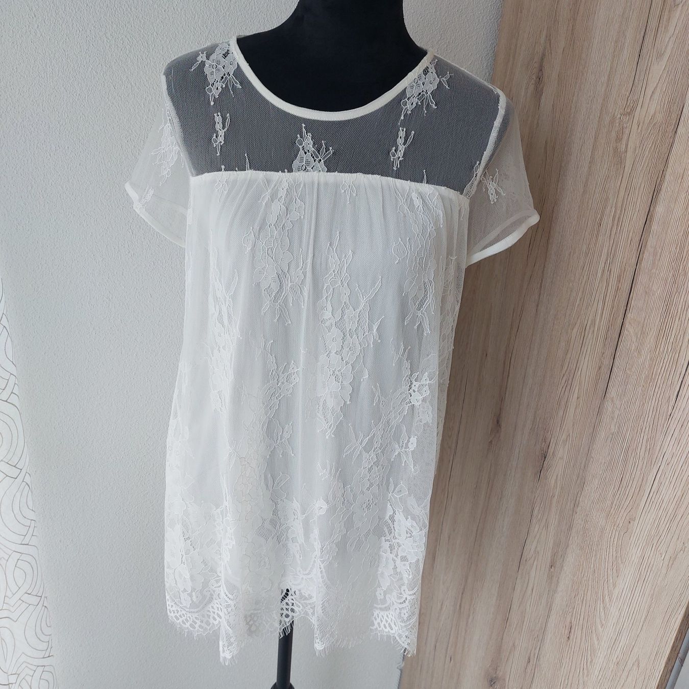 Top: Romantische Bluse – Nuovo e nell'imballaggio originale da Muri AG venduto da ReBoutique