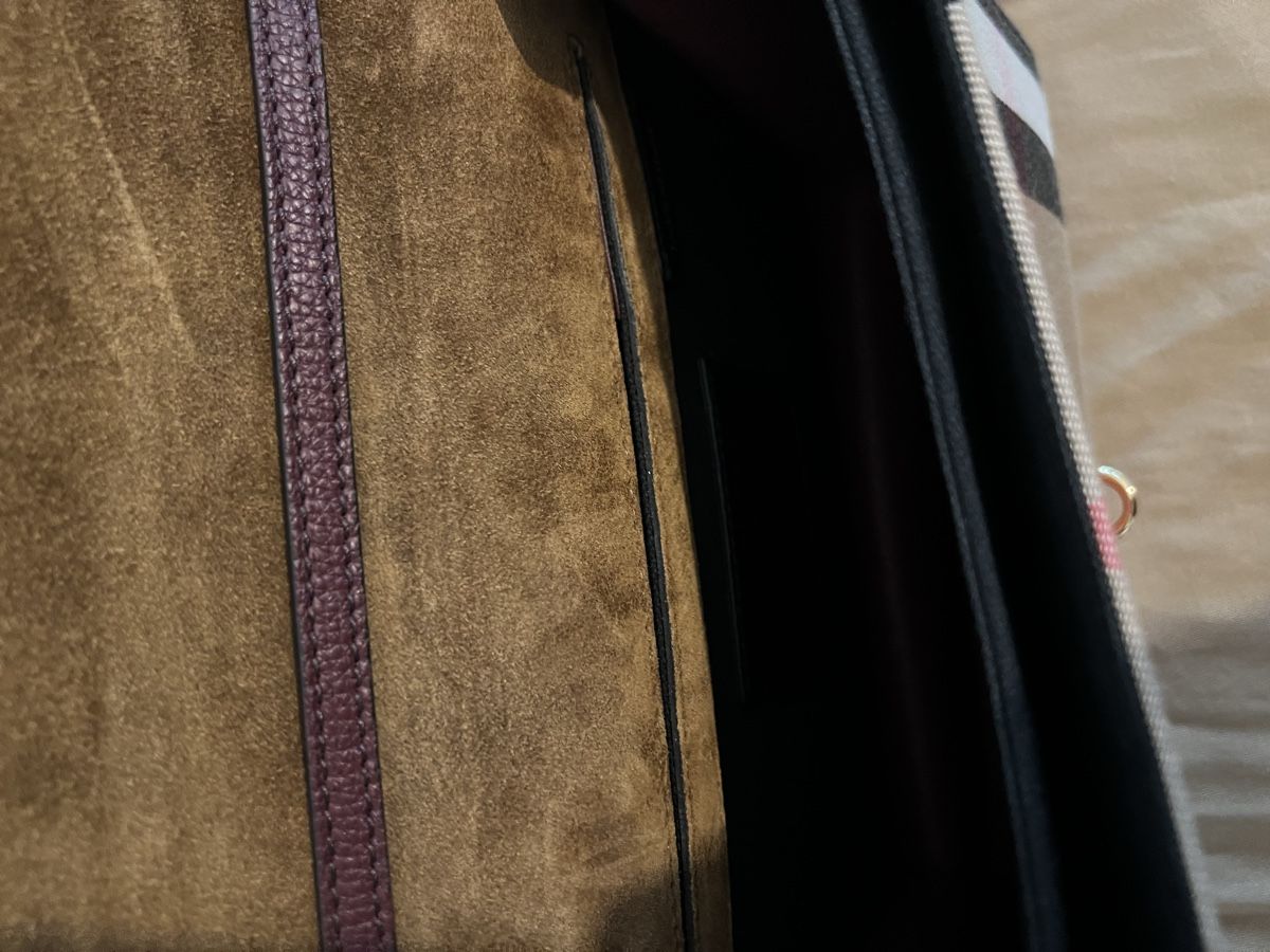 Burberry Borse da donna: Burberry Small Macken Crossbody Tasche – Nuovo (secondo la descrizione) da Zollikofen venduto da liindaaa 4