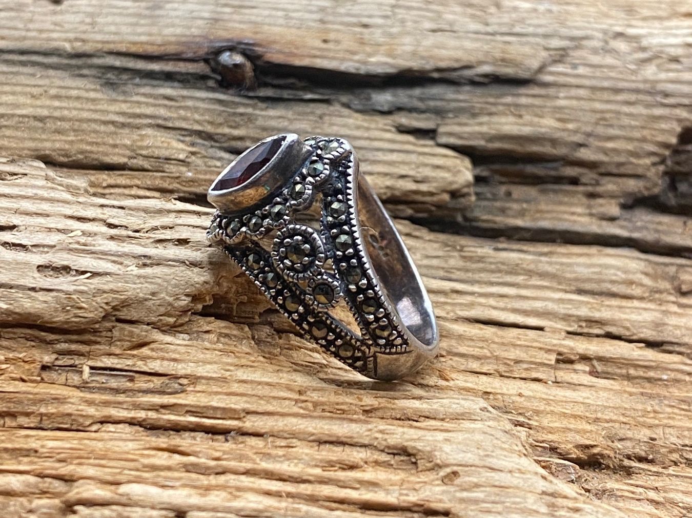Anelli: Antiker Silber Ring mit Granat und Markasiten – Usato da Luzern venduto da S.Kern01 3