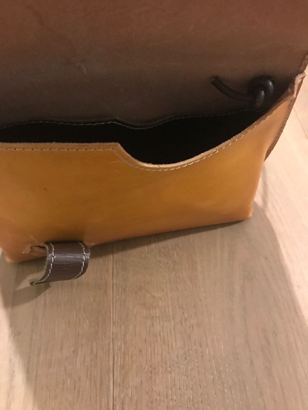 Borse da donna: Leder Tasche Handarbeit von Madrid – Usato da Affoltern am Albis venduto da variablend 2