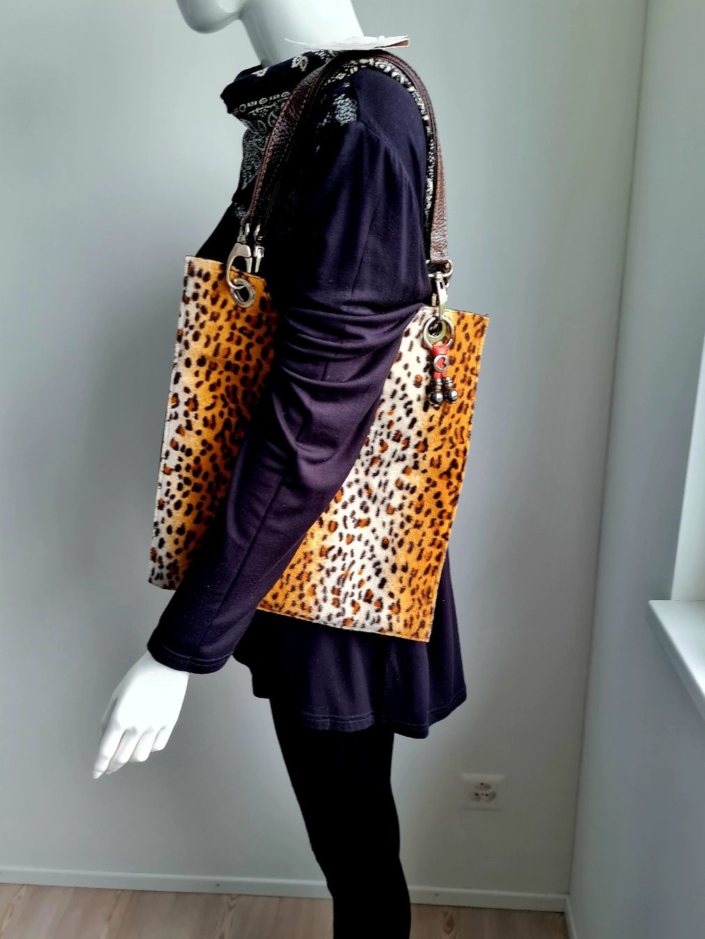 Borse da donna: Handtasche im Leolook – Usato da Schaffhausen venduto da Catboot01 1