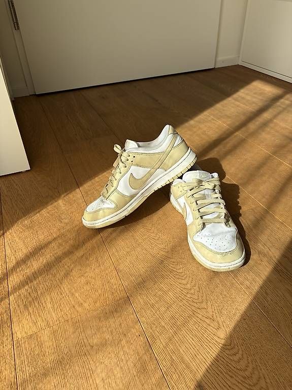 Chaussures hommes: Nike Dunk Grösse 42 – D'occasion à Lauerz par AnjaCarina01
