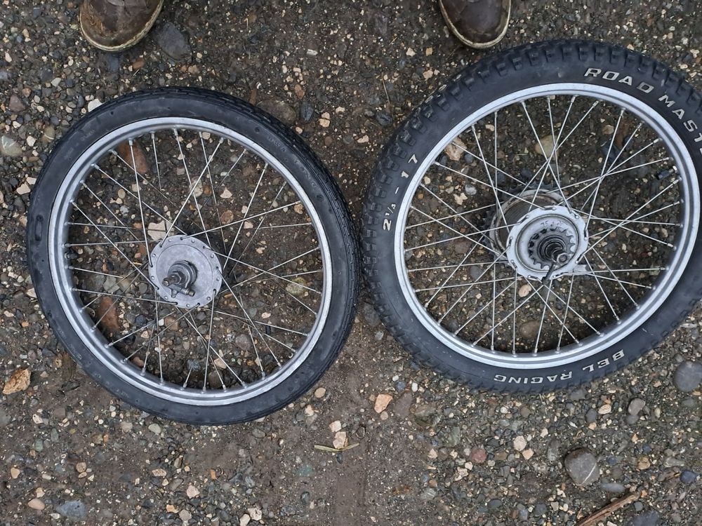 Velox Roue vtc - city 700x28-35 arriere alu moyeu alu axe plein roue libre 1v. | 37.6 € - Culture Vélo