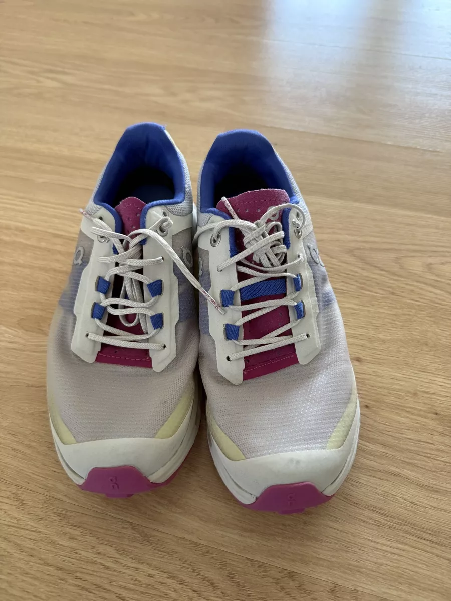 On Scarpe da donna: On Running Shoes – Usato da Olten venduto da bri_jh8f 1