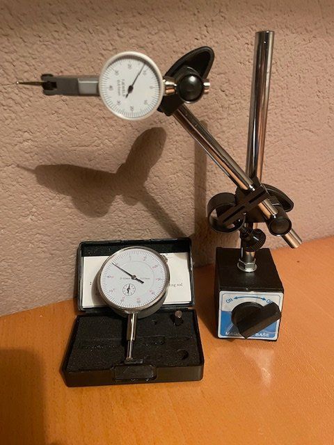 Misurare: Messuhr Fühlhebelmessuhr Stativ – Nuovo e nell'imballaggio originale da Hellikon venduto da josef50. 2