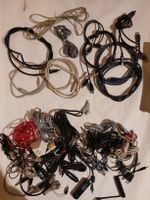 diverse Audio- und Computerkabel. Auch Spezialkabel