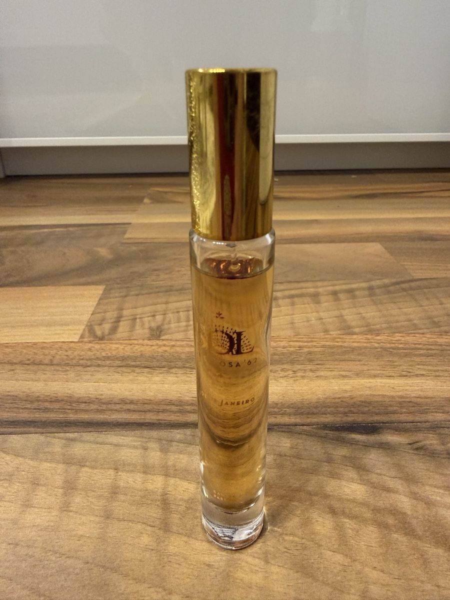 Sol de Janeiro Profumi & Eau de Toilette: Neuwertiges Eau de Parfum Sol de Janeiro 8ml – Nuovo (secondo la descrizione) da Udligenswil venduto da mp9_f7jr 1
