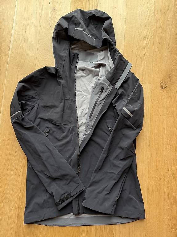 Bergans Giacche: BERGANS SENJA Hybrid Softshell Jacket. Size M – Nuovo (secondo la descrizione) da Breganzona venduto da bricuco 3