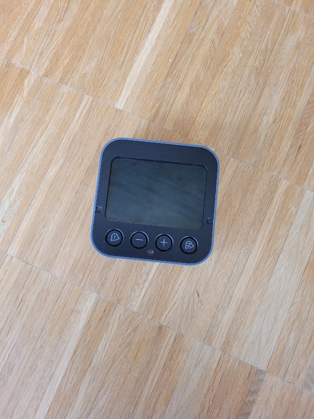 Sveglie: Digitaler Wecker mit Snooze und Licht – Usato da Uster venduto da 13smiley13 1