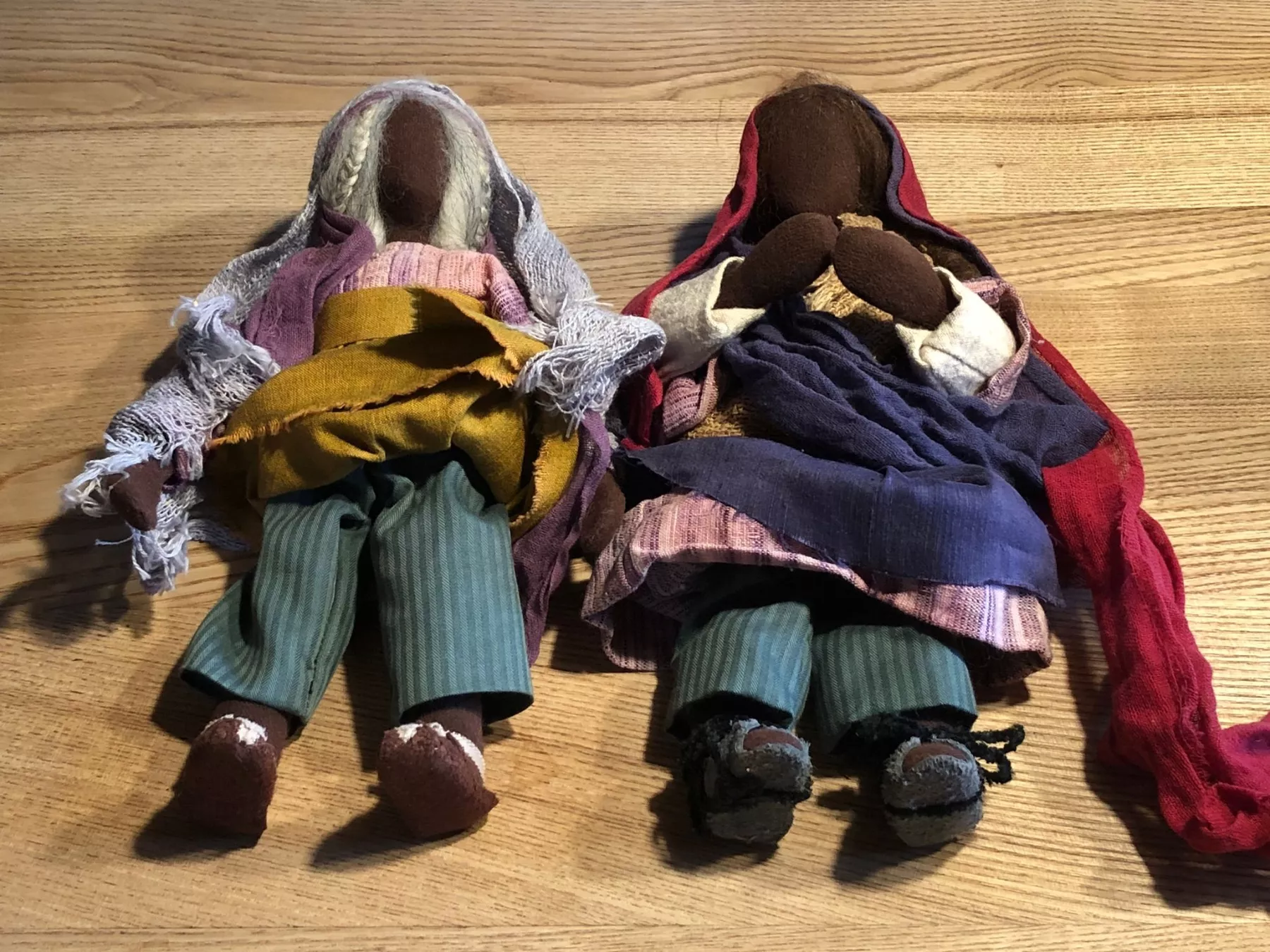 Statuette: 2 Schwarzenberger Krippenfiguren – Usato da Röschenz venduto da Tashroal 3